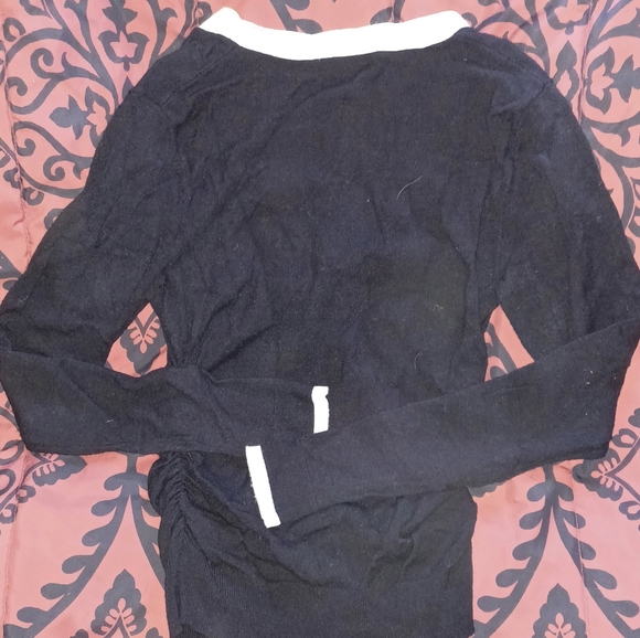 Like new New York & Company long sleeve cardigan size xs - Picture 6 of 6